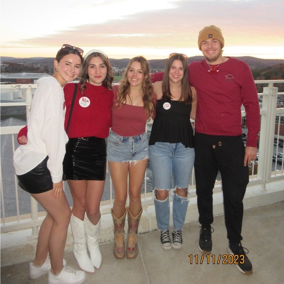 COPY - Meet your Posher, Ella - Picture 3 of 3